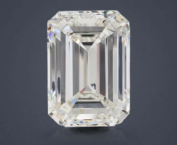 20.04 Carat · G · VVS2 Rare Carat Ideal Cut
