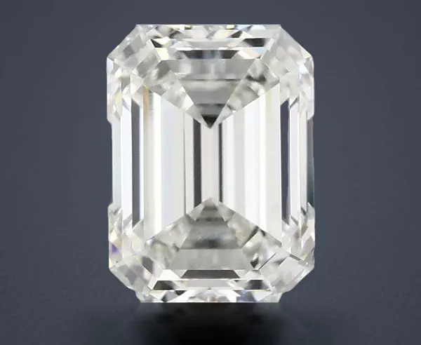 3.46 Carat · F · VS1 Rare Carat Ideal Cut