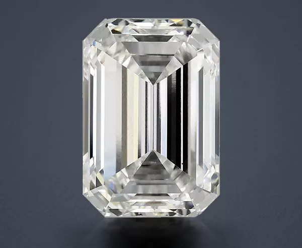 4 Carat · F · VS1 Rare Carat Ideal Cut