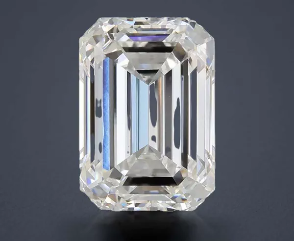 5.52 Carat · F · VS1 Rare Carat Ideal Cut