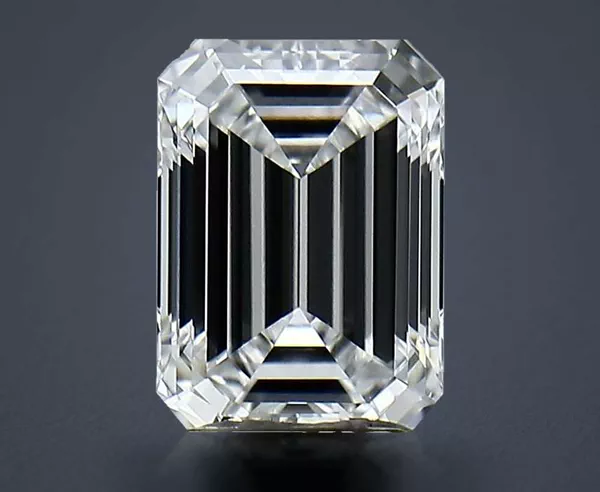 2.33 Carat · E · VVS2 Rare Carat Ideal Cut