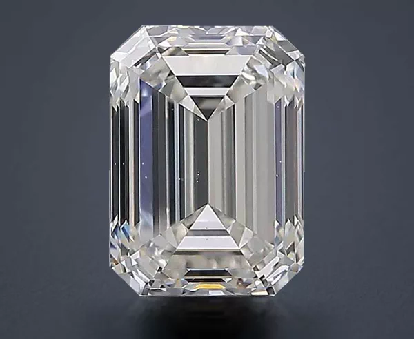 2.7 Carat · F · VS2 Rare Carat Ideal Cut