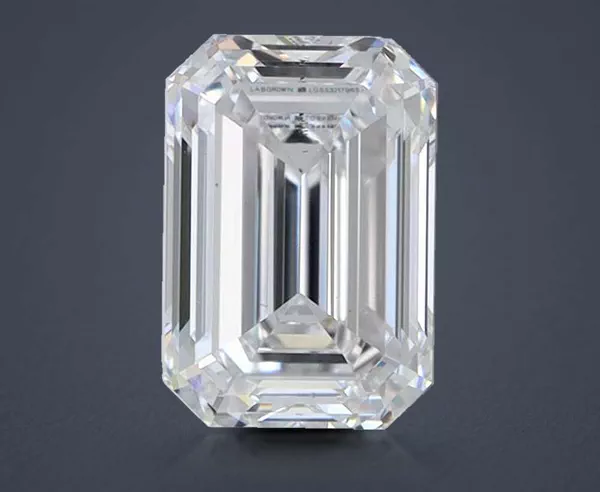 1.09 Carat · D · VS2 Rare Carat Ideal Cut