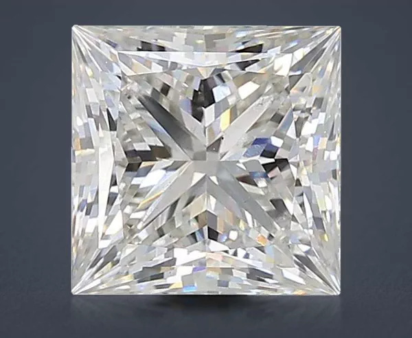 4.06 Carat · G · VS2 Rare Carat Ideal Cut
