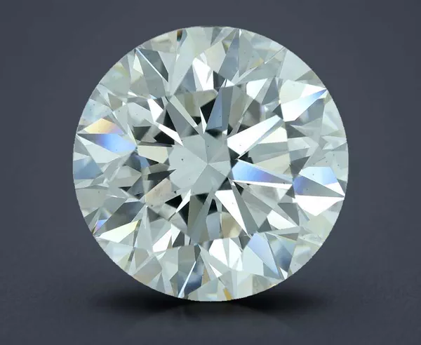 9 Carat · F · VS2 excellent Cut