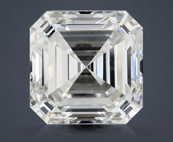 3.04 Carat · E · VVS2 excellent Cut