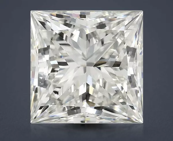 2.82 Carat · G · VVS2 Rare Carat Ideal Cut