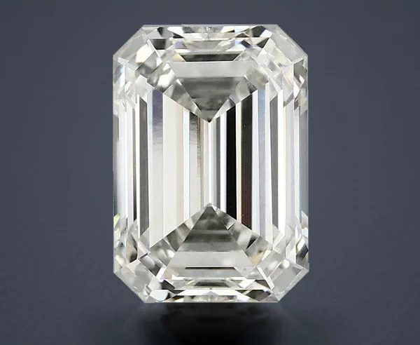4.04 Carat · G · VVS2 Rare Carat Ideal Cut