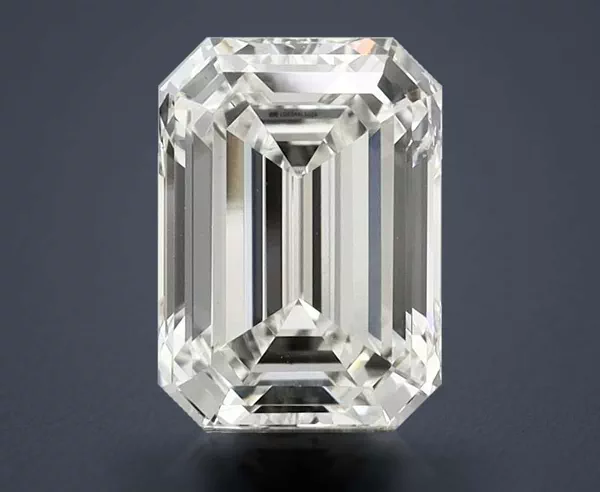 1.67 Carat · F · VS2 Rare Carat Ideal Cut