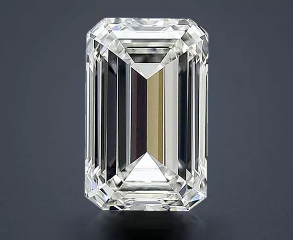 2.67 Carat · F · IF Rare Carat Ideal Cut