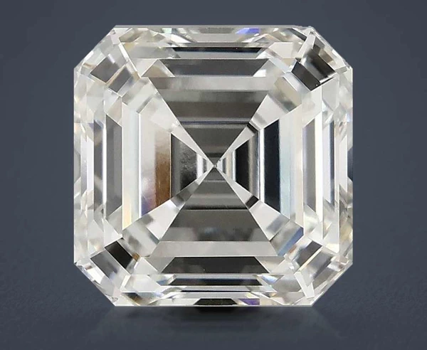 4.05 Carat · G · VVS2 Rare Carat Ideal Cut