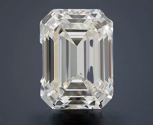 2.2 Carat · J · VS2 Rare Carat Ideal Cut