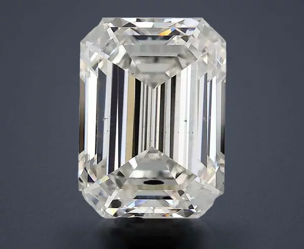 2.55 Carat · F · VS2 Rare Carat Ideal Cut