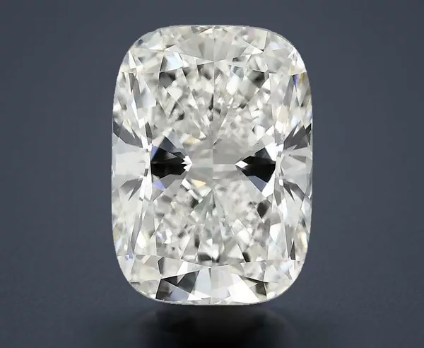 4.9 Carat · F · VVS2 Rare Carat Ideal Cut