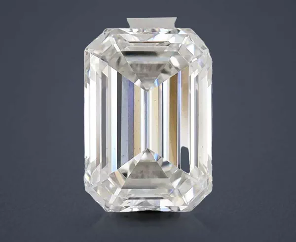 3.23 Carat · G · VS1 Rare Carat Ideal Cut