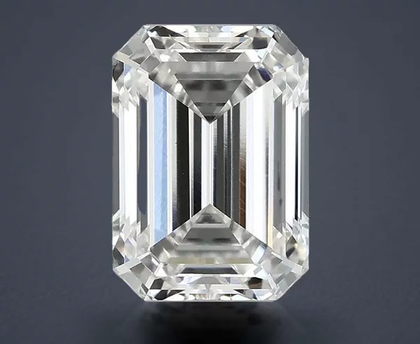 3 Carat · E · VS1 Rare Carat Ideal Cut