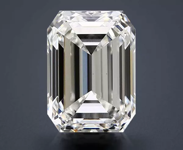 4.43 Carat · G · VS1 Rare Carat Ideal Cut