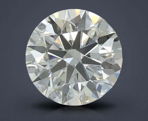 2.6 Carat · H · VVS2 Rare Carat Ideal Cut