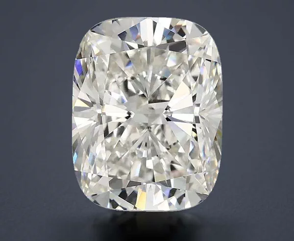 3.04 Carat · G · VVS2 Rare Carat Ideal Cut