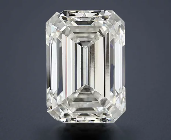 4.07 Carat · G · VS1 Rare Carat Ideal Cut