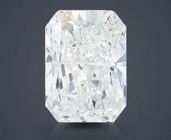 4.24 Carat · E · VVS2 Rare Carat Ideal Cut