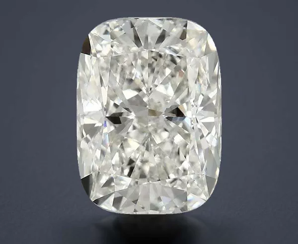 3.01 Carat · G · VS1 Rare Carat Ideal Cut