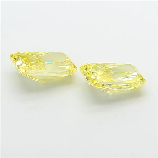3.03 Carat · Yellow · Fancy Intense · VS2