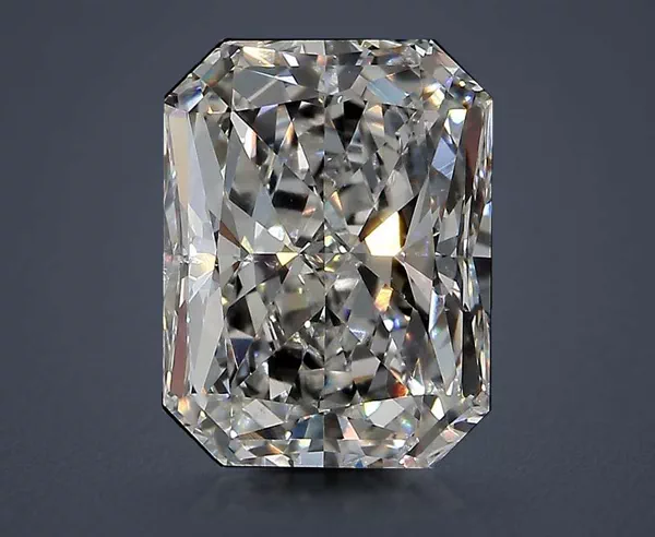 4.59 Carat · F · SI1 excellent Cut