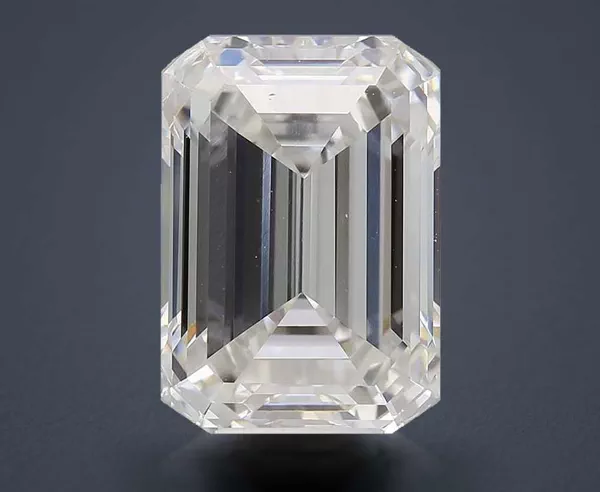 7 Carat · F · VS1 Rare Carat Ideal Cut