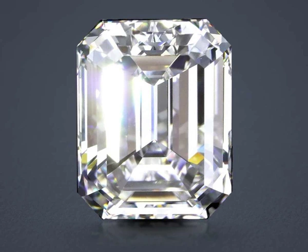 8.01 Carat · F · VS1 Rare Carat Ideal Cut