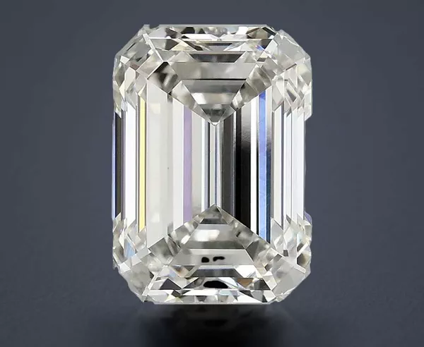 4.06 Carat · H · VVS2 Rare Carat Ideal Cut