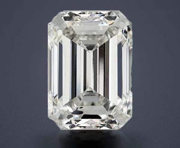 4.07 Carat · G · VS1 Rare Carat Ideal Cut
