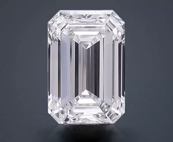 4.4 Carat · E · VS1 Rare Carat Ideal Cut