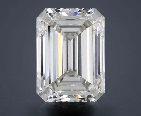 4.84 Carat · G · VVS2 Rare Carat Ideal Cut