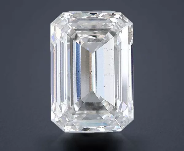 5.57 Carat · G · VS2 Rare Carat Ideal Cut