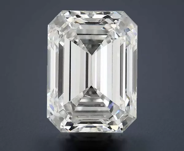 2 Carat · E · VS2 Rare Carat Ideal Cut