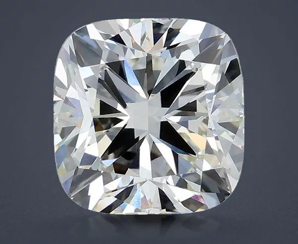 3.19 Carat · H · VVS2 Rare Carat Ideal Cut