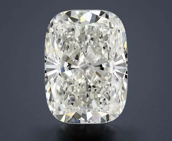 4.03 Carat · G · VS2 Rare Carat Ideal Cut