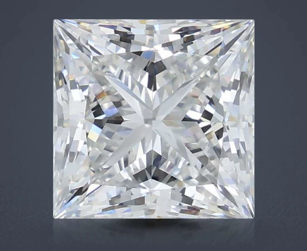 4.52 Carat · F · VVS2 Rare Carat Ideal Cut