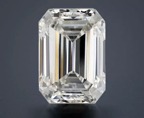 4.94 Carat · G · VS1 Rare Carat Ideal Cut