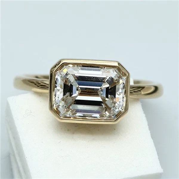 2.5 Carat · H · VS2 Rare Carat Ideal Cut