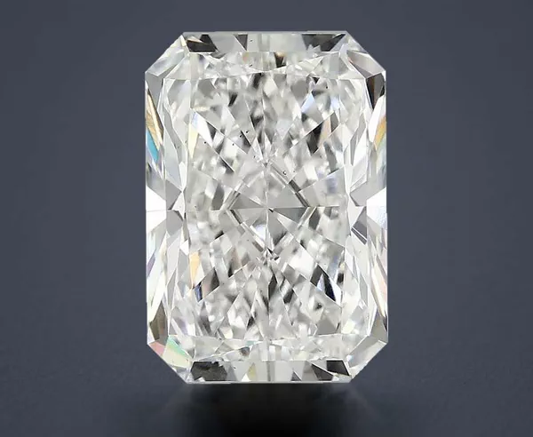 4.68 Carat · E · VS2 Rare Carat Ideal Cut