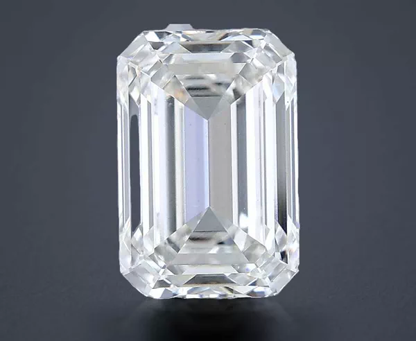 3.55 Carat · G · VVS2 Rare Carat Ideal Cut