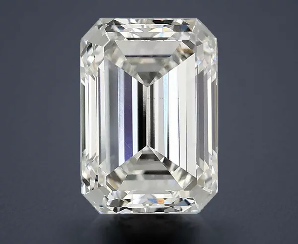 4 Carat · G · VS1 Rare Carat Ideal Cut
