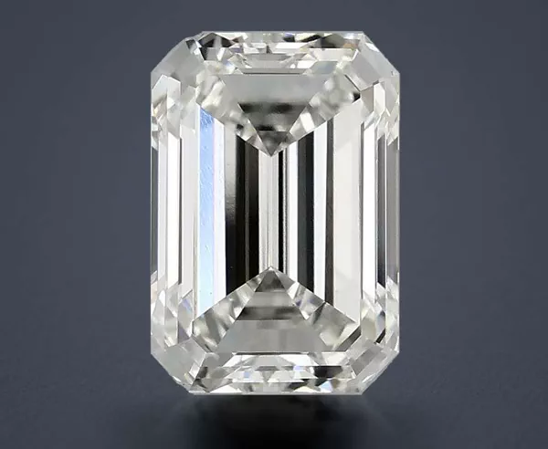 2.48 Carat · F · VS1 Rare Carat Ideal Cut