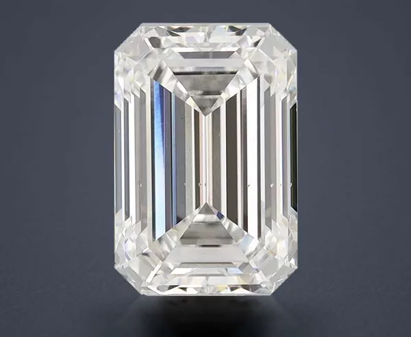 2.35 Carat · E · VS2 Rare Carat Ideal Cut