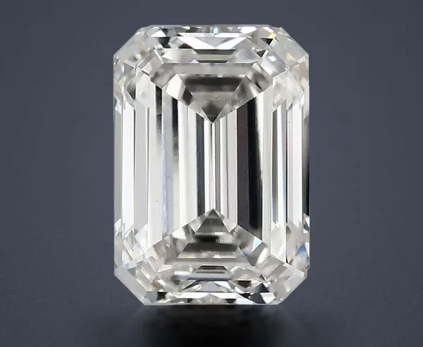 2.57 Carat · G · VS1 Rare Carat Ideal Cut