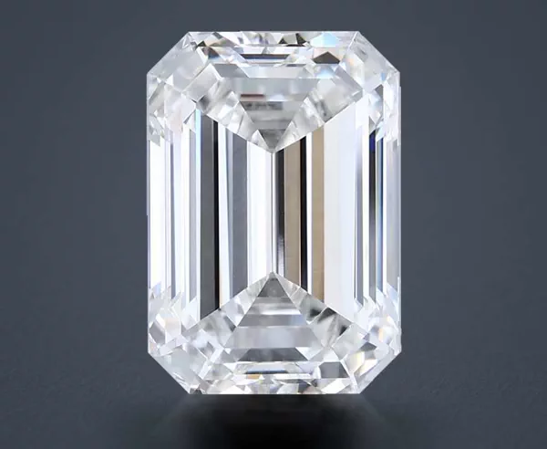 4.18 Carat · G · VVS2 Rare Carat Ideal Cut