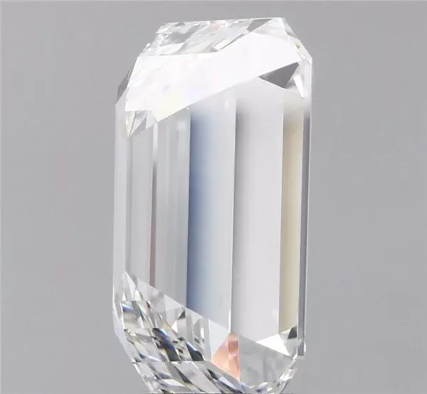 10.04 Carat · F · VVS2 Rare Carat Ideal Cut