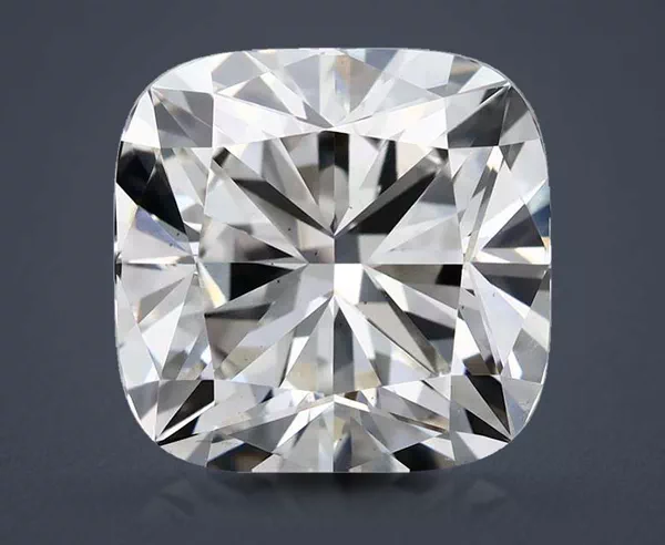 5.51 Carat · G · VS2 Rare Carat Ideal Cut